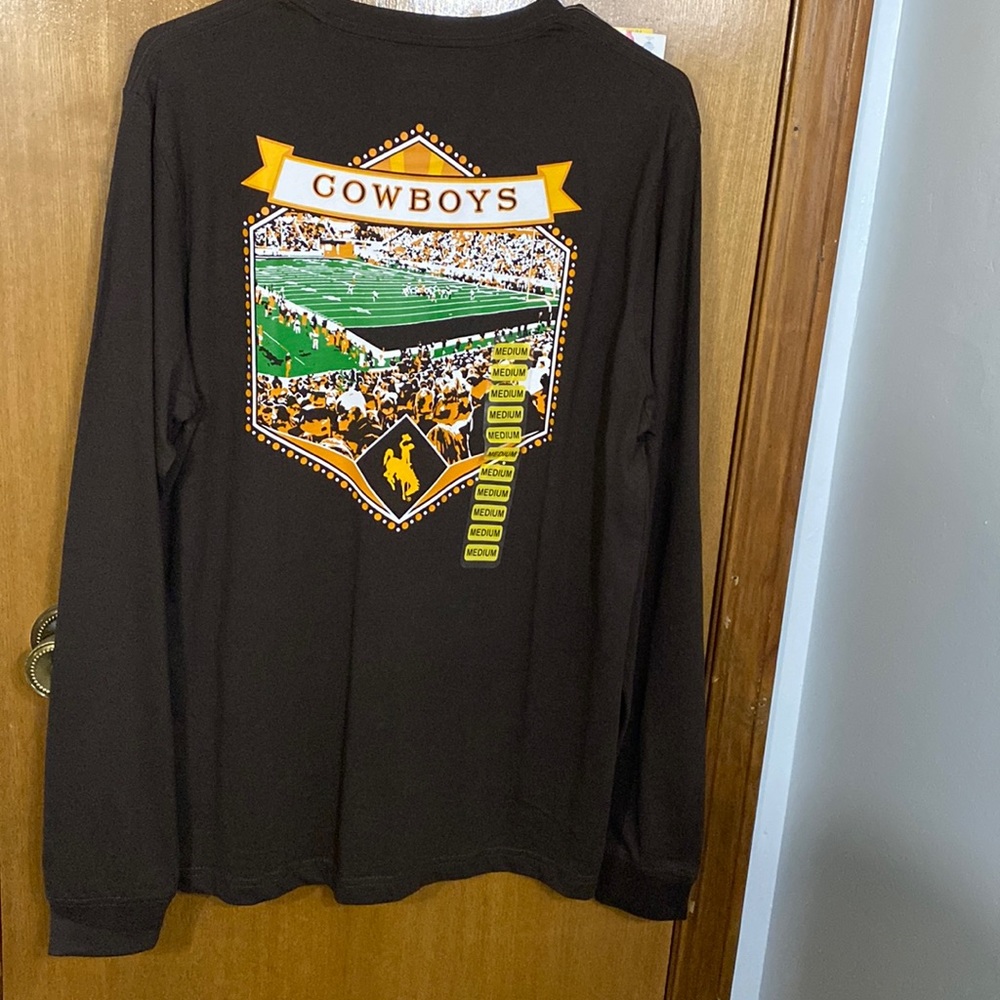 Wyoming Cowboys long sleeved shirt.